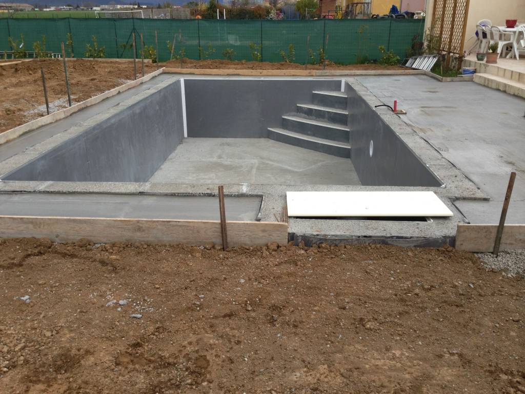 Création piscine béton Bourges